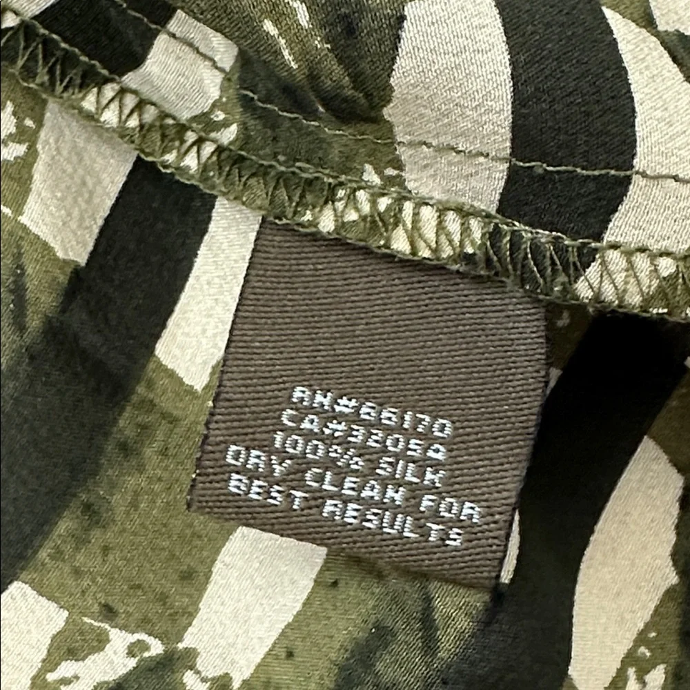 Anthropologie FEI Women’s Lightweight Silk Abstract‎ Geometric Print Blouse 8 - Picture 8 of 9